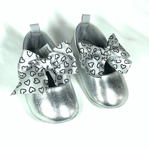 Silver Baby Crib Shoes Stepping Stones 6-9 months - Picture 2 of 5